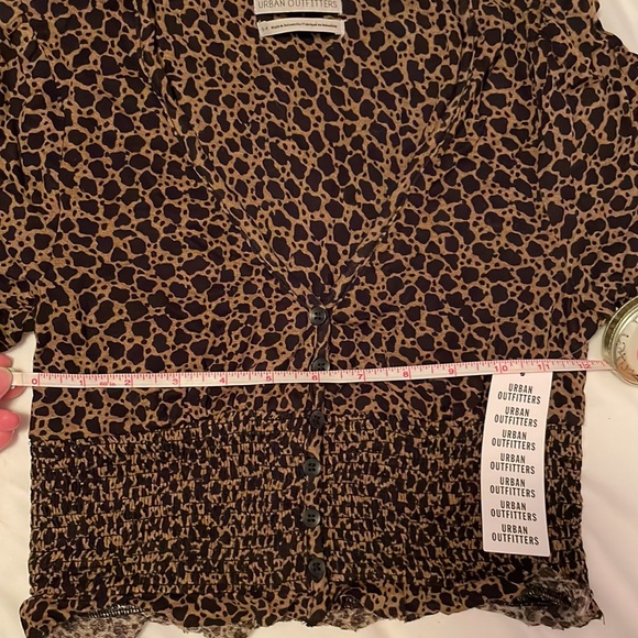 Urban Outfitters Cropped Top - Picture 2 of 3